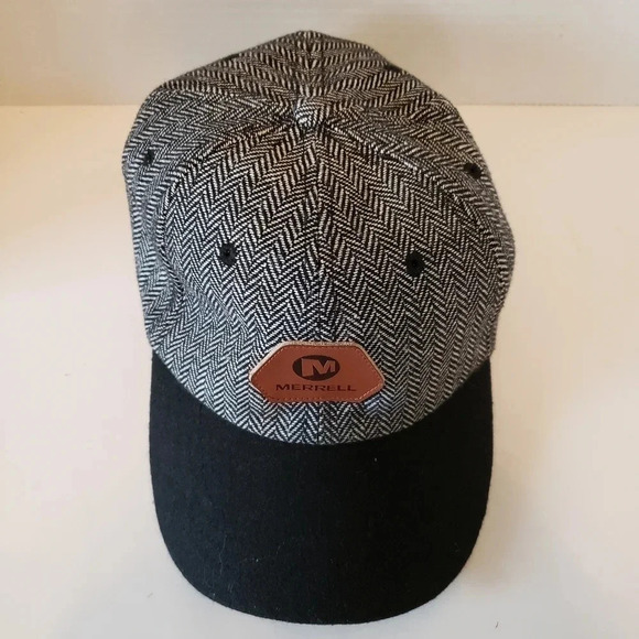 Merrell Black/Gray Herringbone Tweed Hat with Adjustable Strap. - Picture 2 of 7